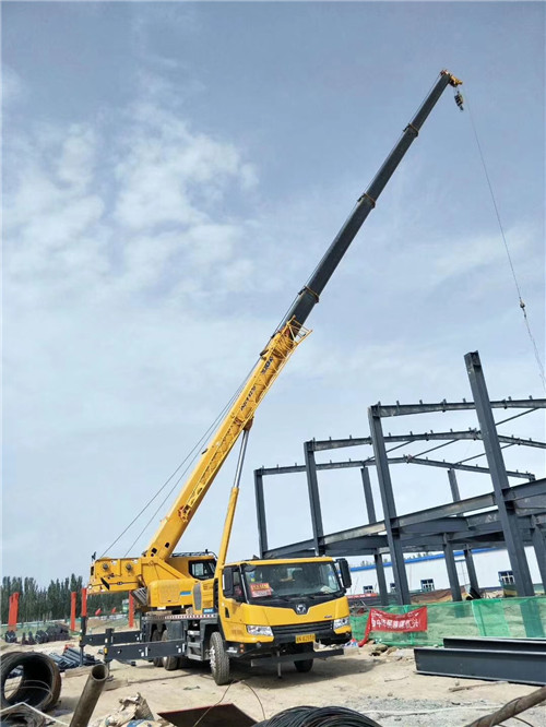 沅江市超高层建筑钢结构吊装案例
